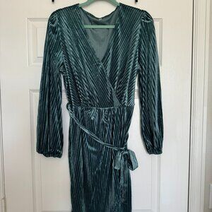 Velvet Holliday Dress